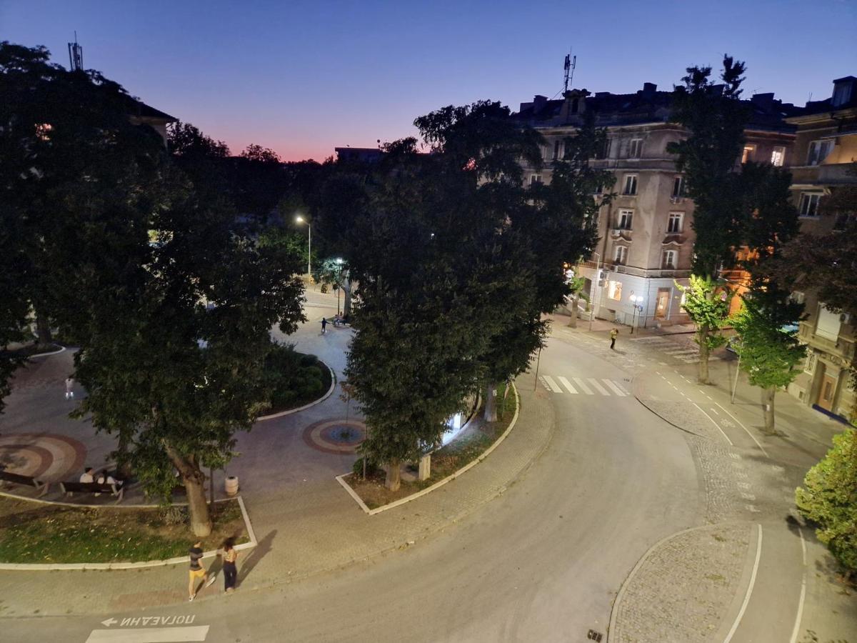 Lambo'S Corner Varna - Guest Rooms Ngoại thất bức ảnh