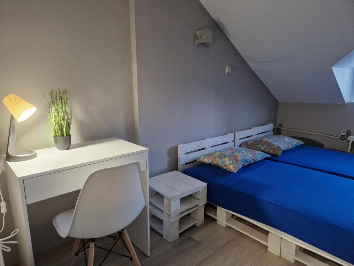 Lambo'S Corner Varna - Guest Rooms Ngoại thất bức ảnh