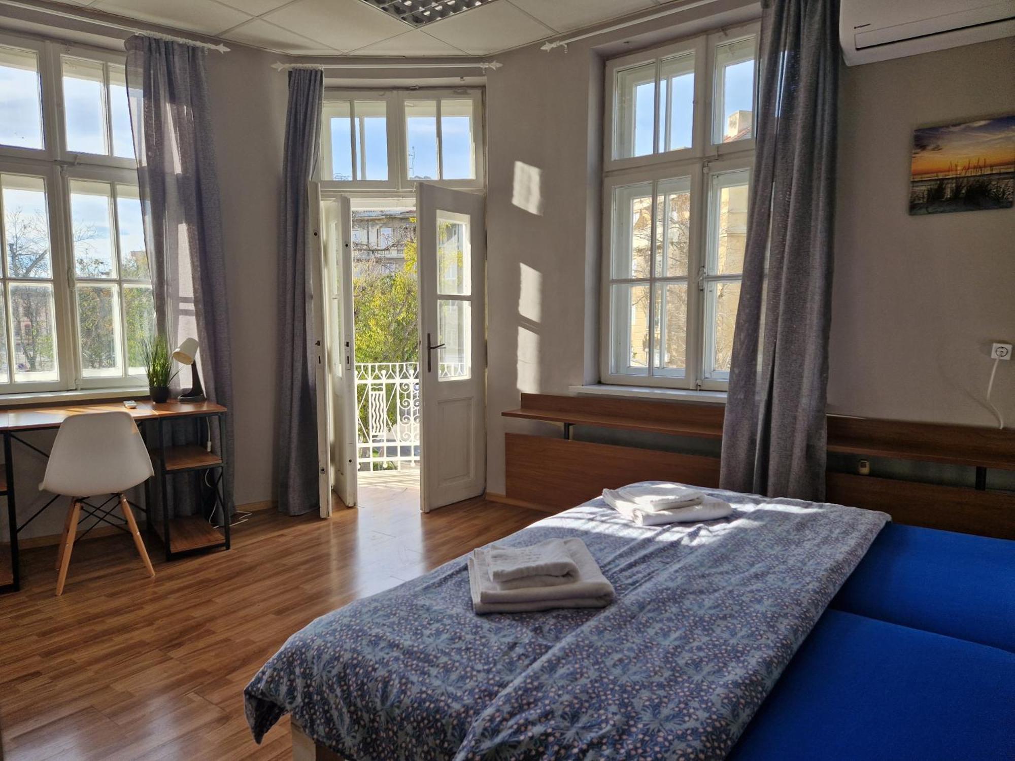 Lambo'S Corner Varna - Guest Rooms Ngoại thất bức ảnh