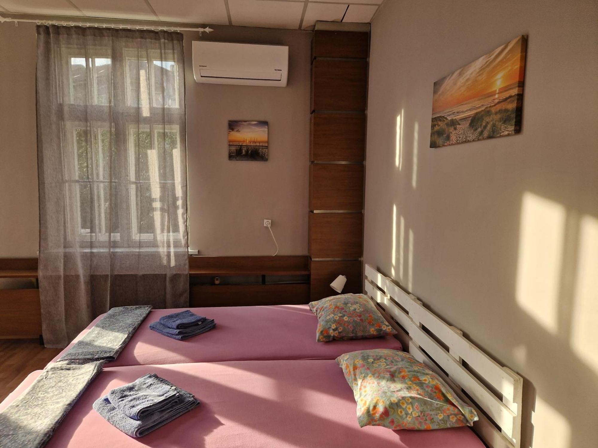 Lambo'S Corner Varna - Guest Rooms Ngoại thất bức ảnh