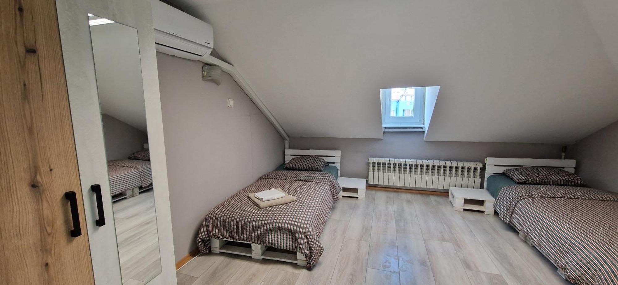 Lambo'S Corner Varna - Guest Rooms Ngoại thất bức ảnh