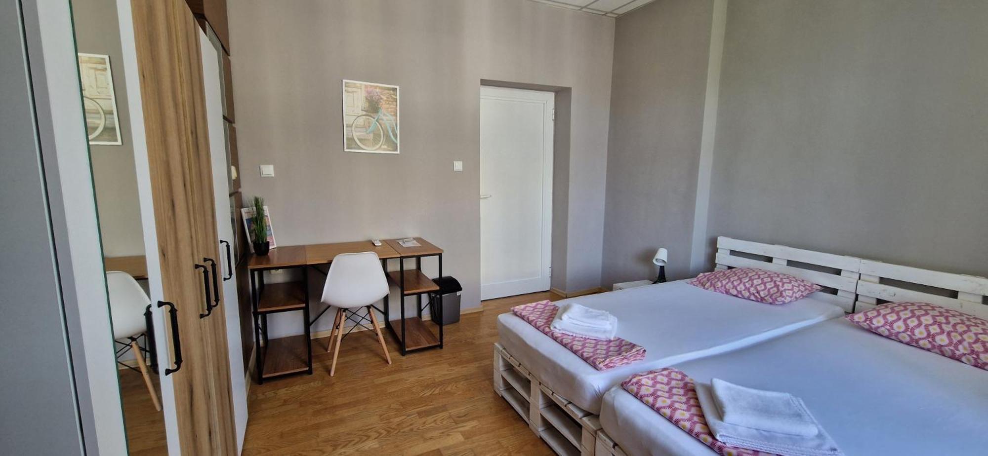 Lambo'S Corner Varna - Guest Rooms Ngoại thất bức ảnh
