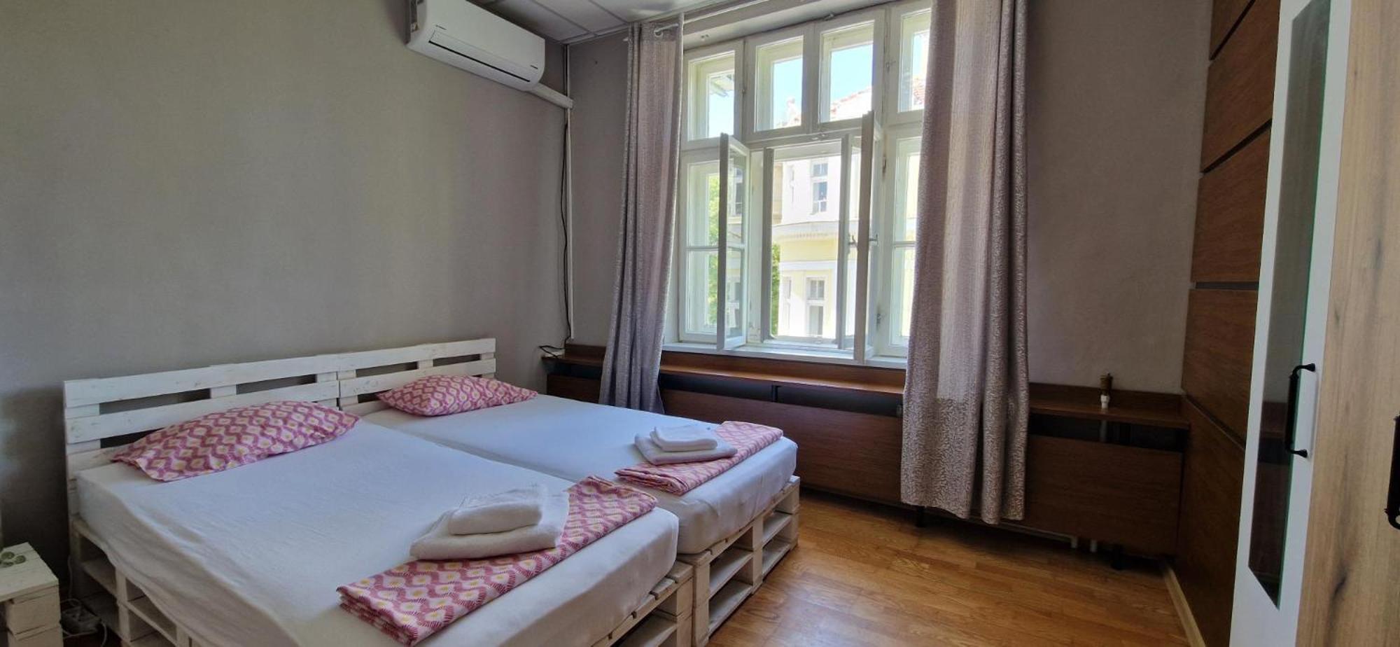 Lambo'S Corner Varna - Guest Rooms Ngoại thất bức ảnh